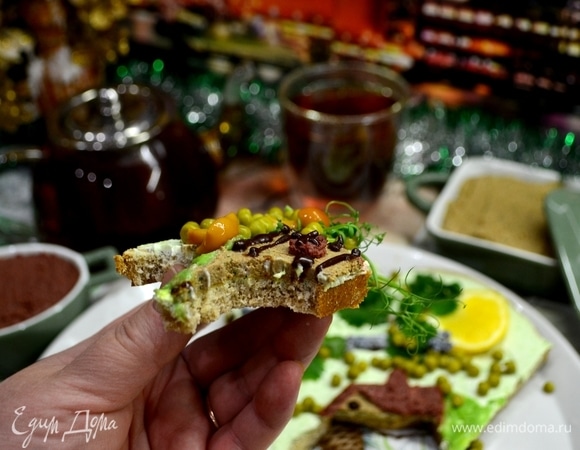 И каждому достанется неповторимый по наполнению и вкусу бутерброд! Это однозначно быстро, вкусно, красиво и весело!