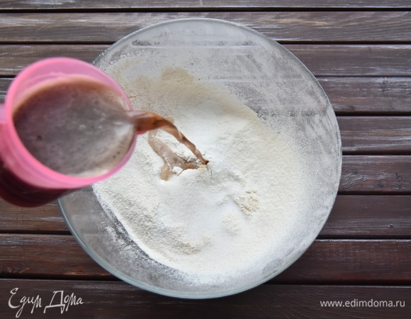 Влить пиво.