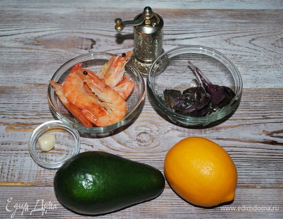 Салат готовится очень быстро и просто.