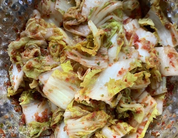 Каждый квадратик должен быть в соусе! Убираем на час в холодильник и все, капуста готова!