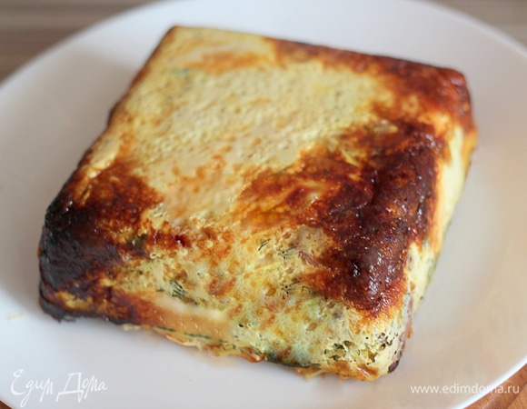 Готовый дроб достать из формы, перевернув на блюдо, смазать сливочным маслом и хорошо охладить, лучше выдержать ночь в холодильнике.