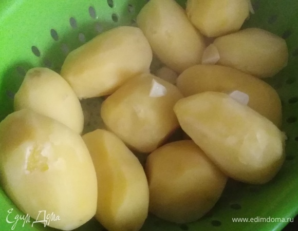 Выложить на дуршлаг для слива жидкости.