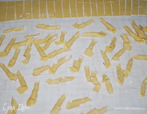 Паста готова, приготовим соус.