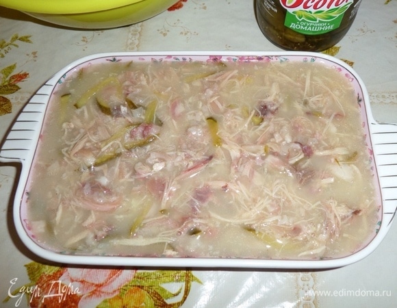 Распределяем массу по формам. Охлаждаем 4–5 часов.