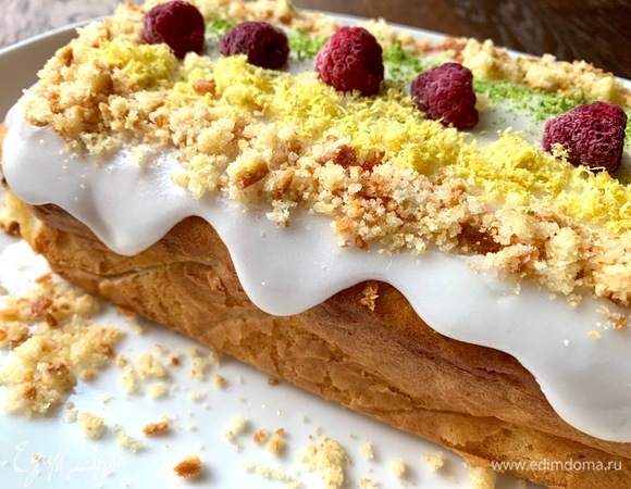 Верхушку посыпать крошкой и оформить по периметру. Но это опять-таки по желанию.