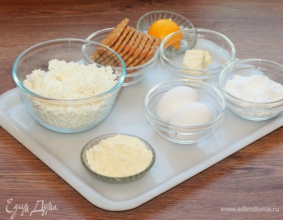 Продукты для приготовления. Идея с джемом возникла в процессе готовки, поэтому на фото его нет.