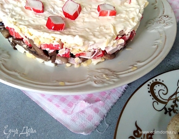 Убрать в холодильник на час, снять кольцо. Можно пробовать!