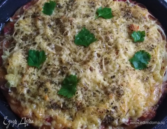 Поставить запекаться в заранее разогретую духовку на 20–25 минут при 190°C.