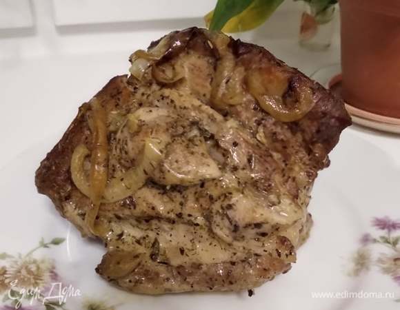 Сочная свиная шея готова. Приятного аппетита!