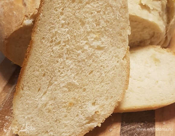 Мякиш получается пористым и ароматным. Очень вкусно с молоком.