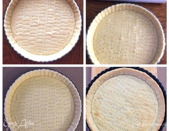 Потом очень часто накалываем дно и бортики вилкой. Затягиваем форму пленкой и отправляем в морозилку минимум на 2 часа. Вынимаем заготовку из морозилки, накрываем пекарской бумагой и выкладываем сверху груз (фасоль, горох, рис...) и выпекаем при 180°C до полуготовности (как края начали зарумяниваться). Снимаем груз и отправляем еще на 15 минут в духовку. Основа должна быть почти пропеченной (следим обязательно за своей духовкой — у всех они разные).