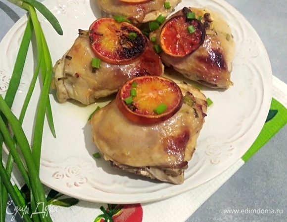 Очень вкусная и сочная курочка получается!