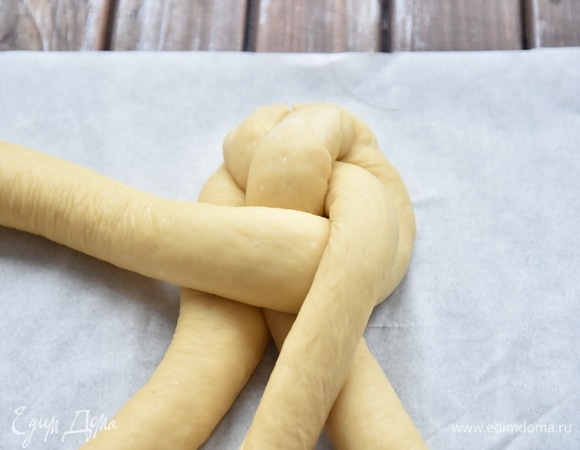 Жгут 1 — посередине между 2-ым и 3-им. Жгут 2 перенести в противоположную сторону. Жгут 4 должен оказаться между 1-ым и 3-им.