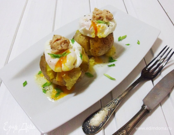 Завтрак готов! Сверху я еще положила по ложечке икры минтая. Для праздничного завтрака хорошо подойдет красная икра.