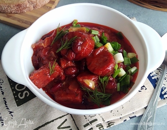 Посыпать свежей зеленью. Сытный согревающий ужин готов.