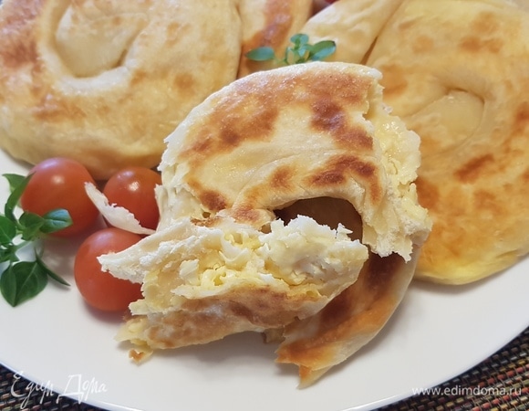 Вот такие «улитки» с брынзой у меня получились.
