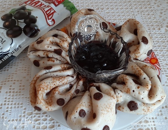 И с джемом черносмородиновым ТМ «МахеевЪ». Приятного аппетита!