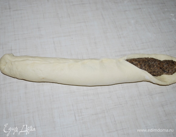 И хорошо скрепите края.