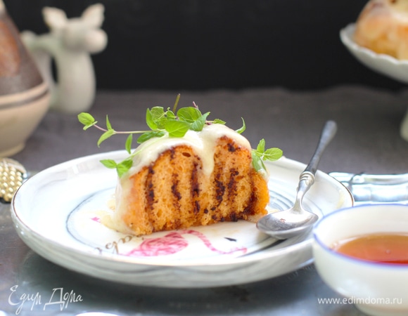 Булочки влажные, нежные, красивого цвета.