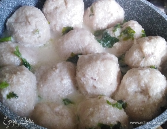 Тушить под крышкой 20 минут.