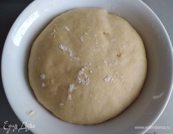 Тесто должно увеличиться вдвое.