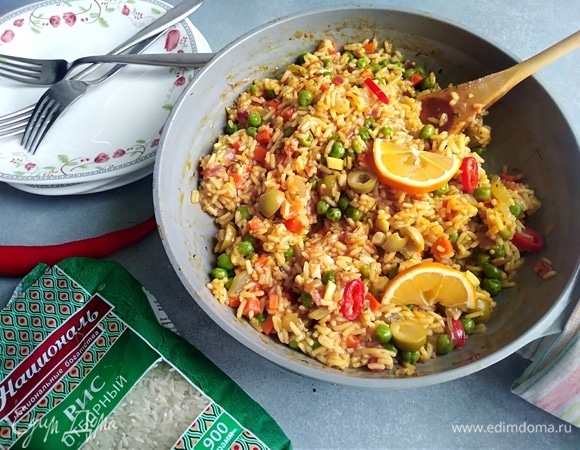 Подавать с дольками лимона.