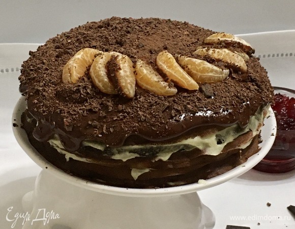 Сверху можно украсить тертым шоколадом или шоколадной глазурью.