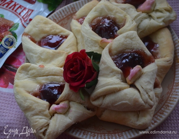 Выпекать в разогретой духовке при 180°C до готовности. Приятного аппетита!