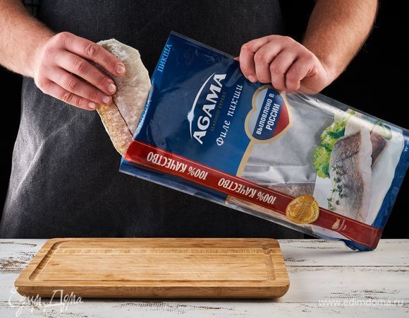 Филе пикши AGAMA разморозьте.