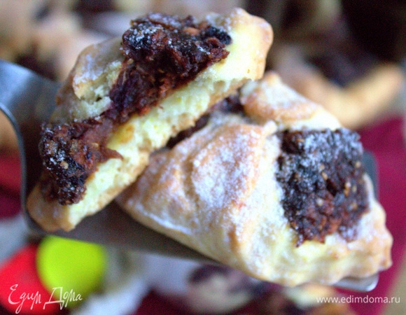 Разламывается без обилия крошек.