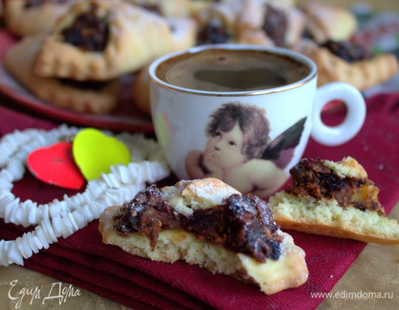 В начинку можно добавить любой джем: лимонный, абрикосовый тоже будет хорошо.