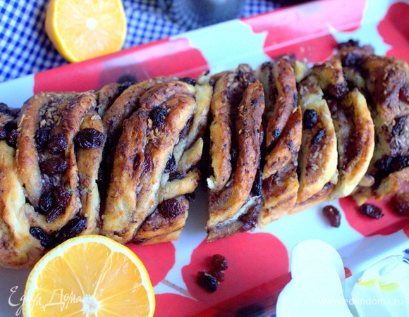 Выпекать минут 40–45 в духовке при 200°C.