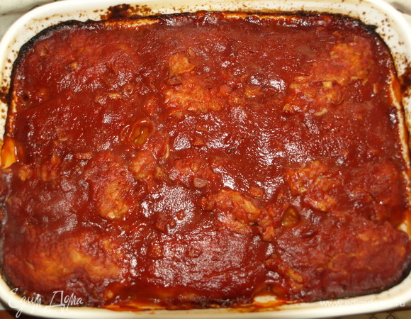 Отправляем в заранее разогретую до 180ºС духовку на 1 час.