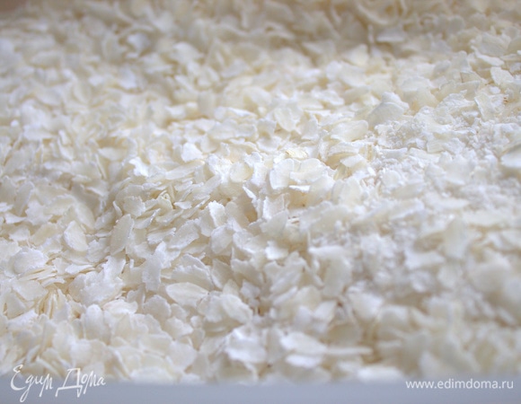 Для пудинга я взяла рисовые хлопья. Можно взять обычный рис.