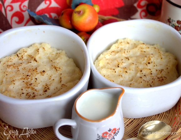 Запекать минут 10 в духовке при 190–200°C до легкой золотистости или приготовить на пару в мультиварке.