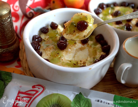 Можно полить другим джемом: лимонным, малиновым, клубничным — тоже хорошо.