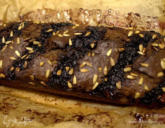 Выпекать в электрической духовке при 200°C около часа.