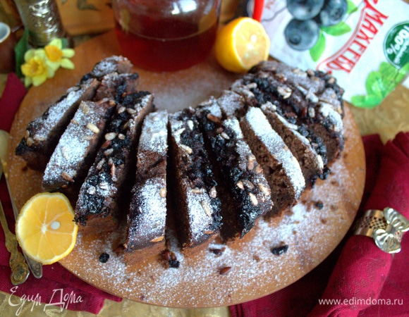 По желанию посыпать пудрой.