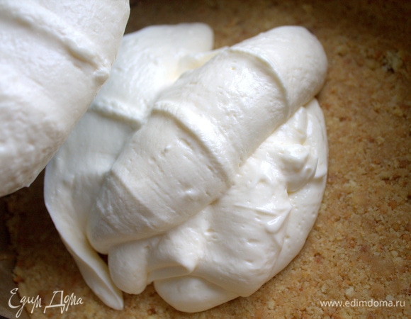 Перелить на основу.