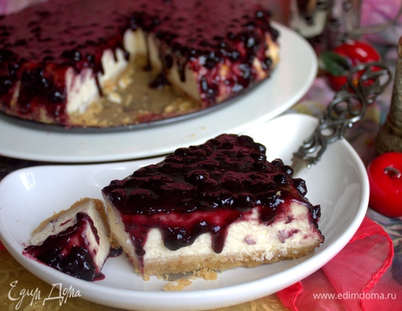 Все угощаемся.