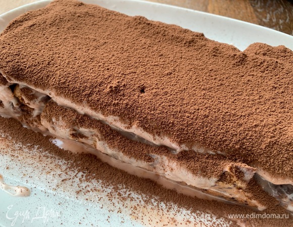 Припудрить какао.