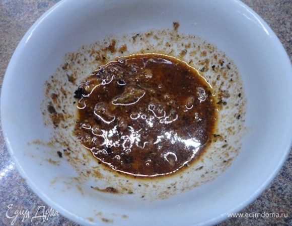 Добавляем остальные ингредиенты и перемешиваем.