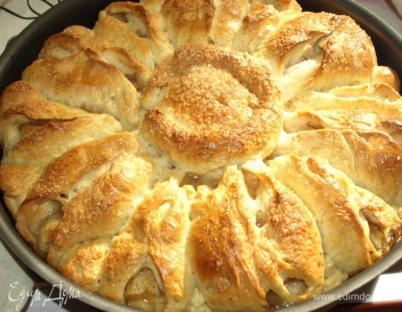 И отправляем в заранее разогретую до 180ºC духовку на 35 минут. Лучше ориентироваться на свою духовку.