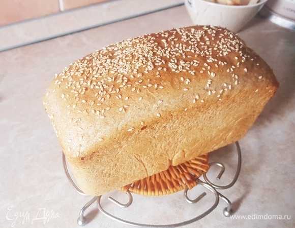 Готовый хлеб остудить полностью на решетке.