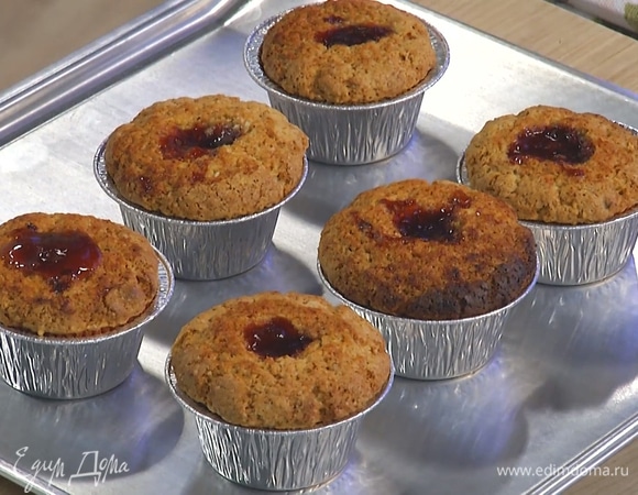 Выпекать в разогретой духовке 15–20 минут.