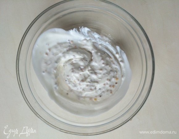 Сметану можно взять любой жирности.