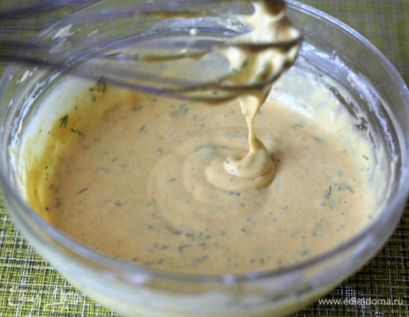 Получается вот такое густое, но при этом жидкое тесто.