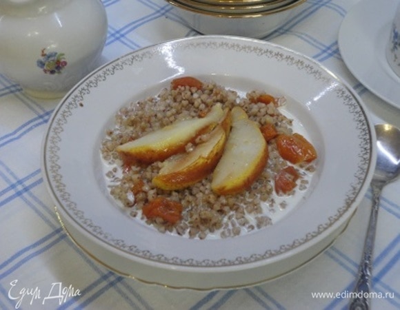 При желании или по традиции добавьте молоко или сливки. Завтрак удался!