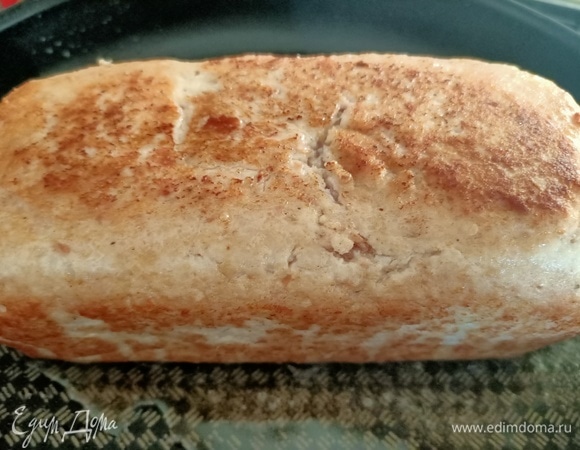 Достать из холодильника. Обжарить на растительном масле со всех сторон до золотистого цвета.