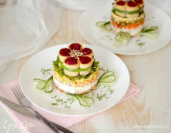 Дать салату настояться хотя бы пару часов. Приятного аппетита!